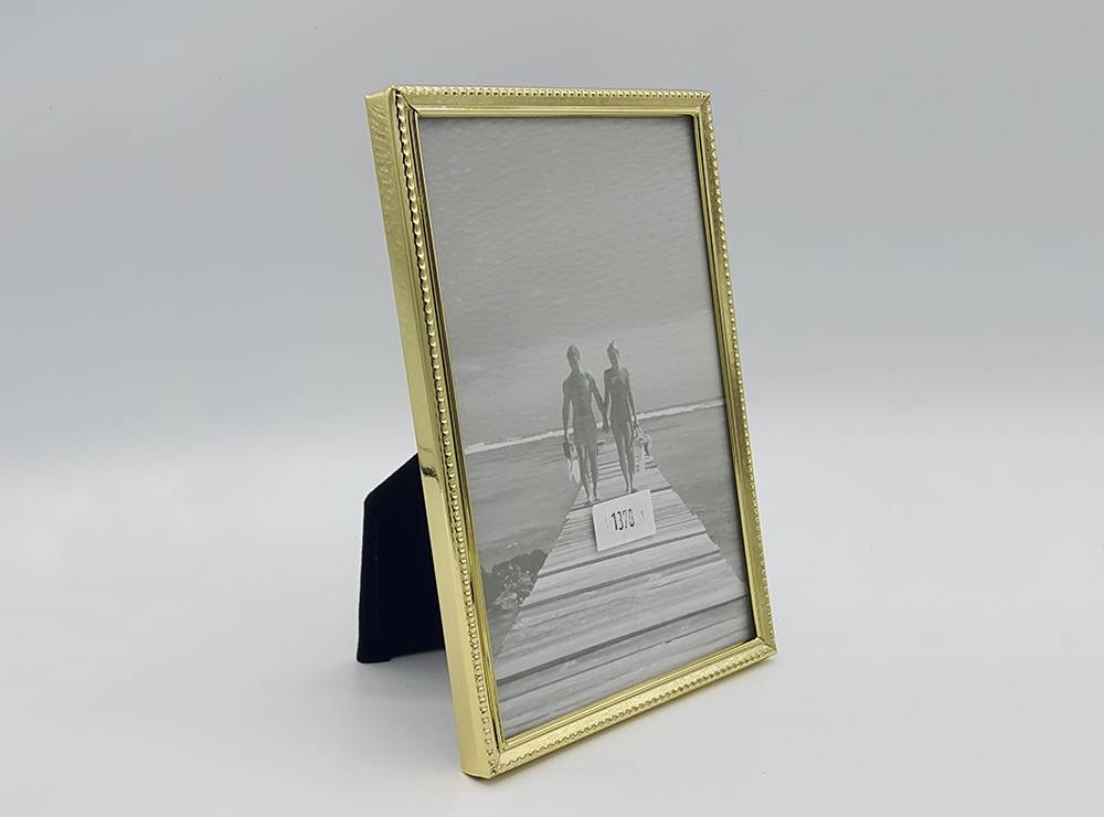 Brass Plated Photo Frame 10x15cm 120 Series