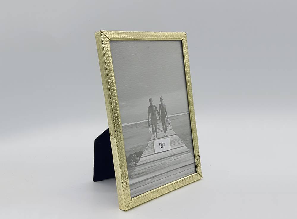 Brass Plated Photo Frame 10x15cm 120 Series