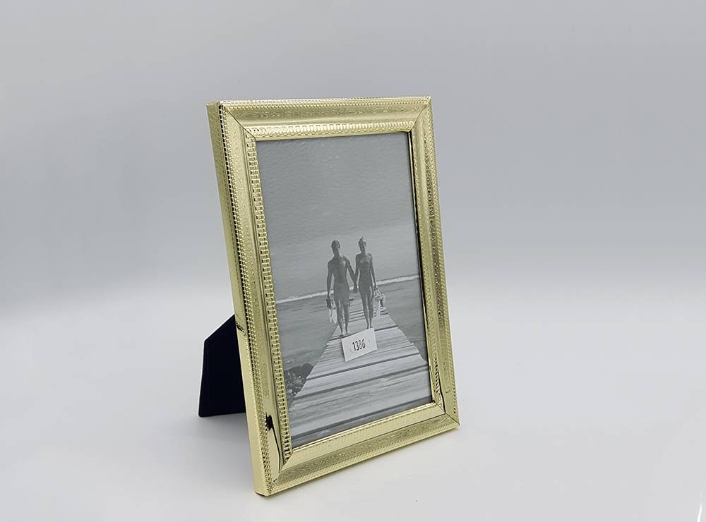 Brass Plated Photo Frame 10x15cm 132 Series