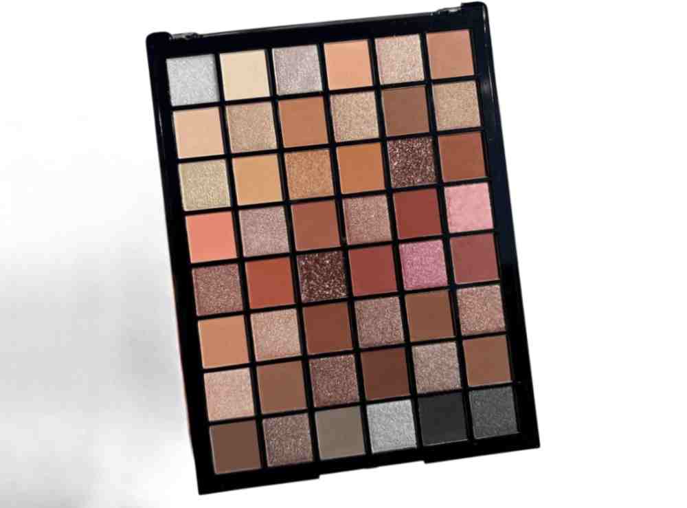 Ever Beauty Moonlit Pearl Eyeshadow Palette